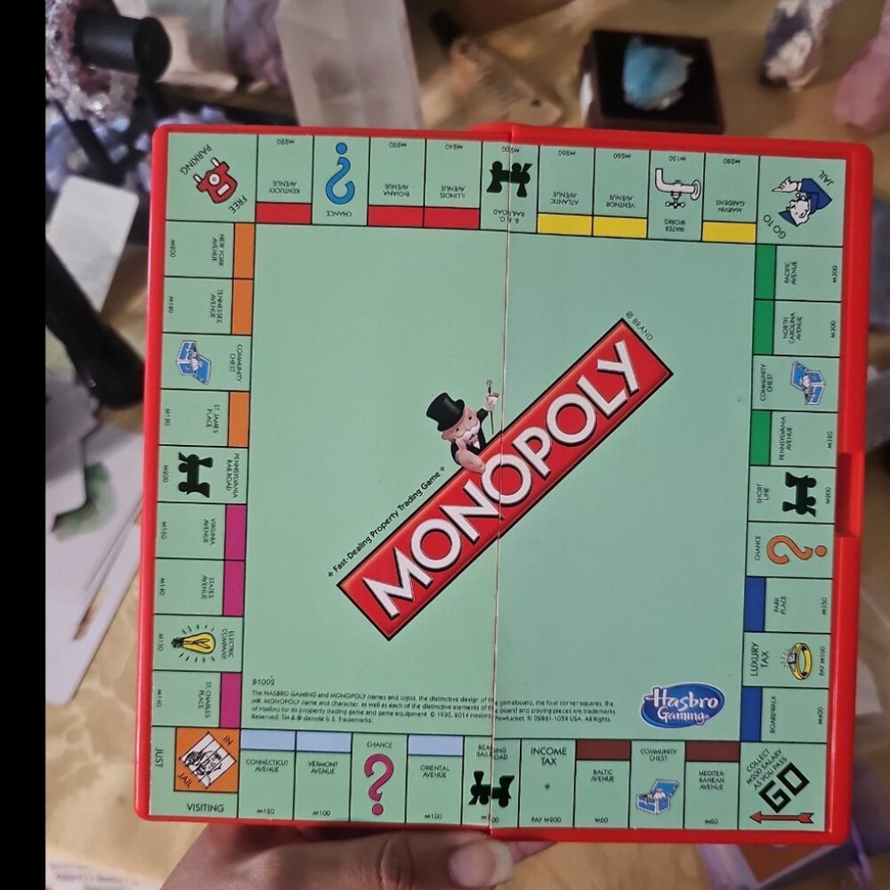 Monopoly Grab and go